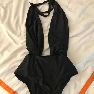 6 Shore Road Swim - 6 SHORE ROAD Black Cabana One Piece Bathing Suit 6 Shore Road Swim - 6 SHORE ROAD Black Cabana One Piece Bathing Suit